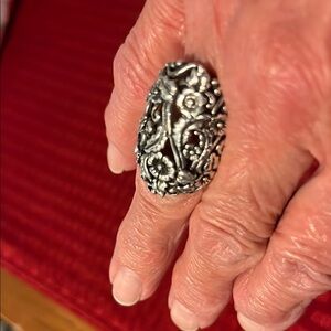 Elegant Solid Silver Statement Ring 💞